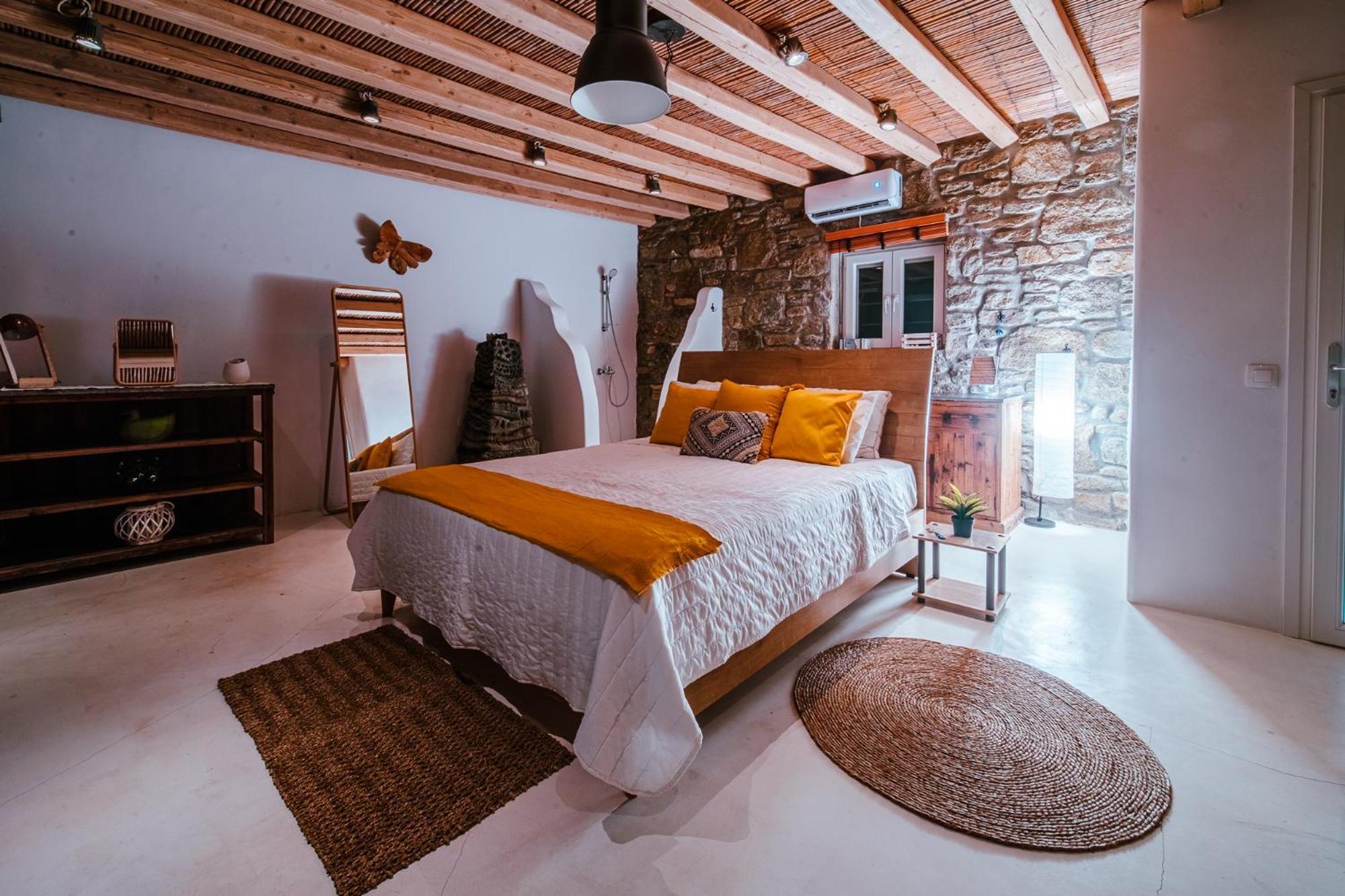Lydia 4 Bed With Pool In Psarrou Ag Lazaros Pousada
